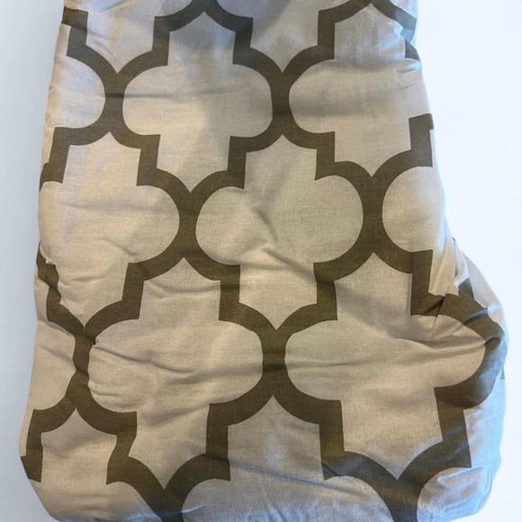 Whitmor Deluxe Ironing Board Cover and Pad (Ironing board not included) - Picture 4 of 6